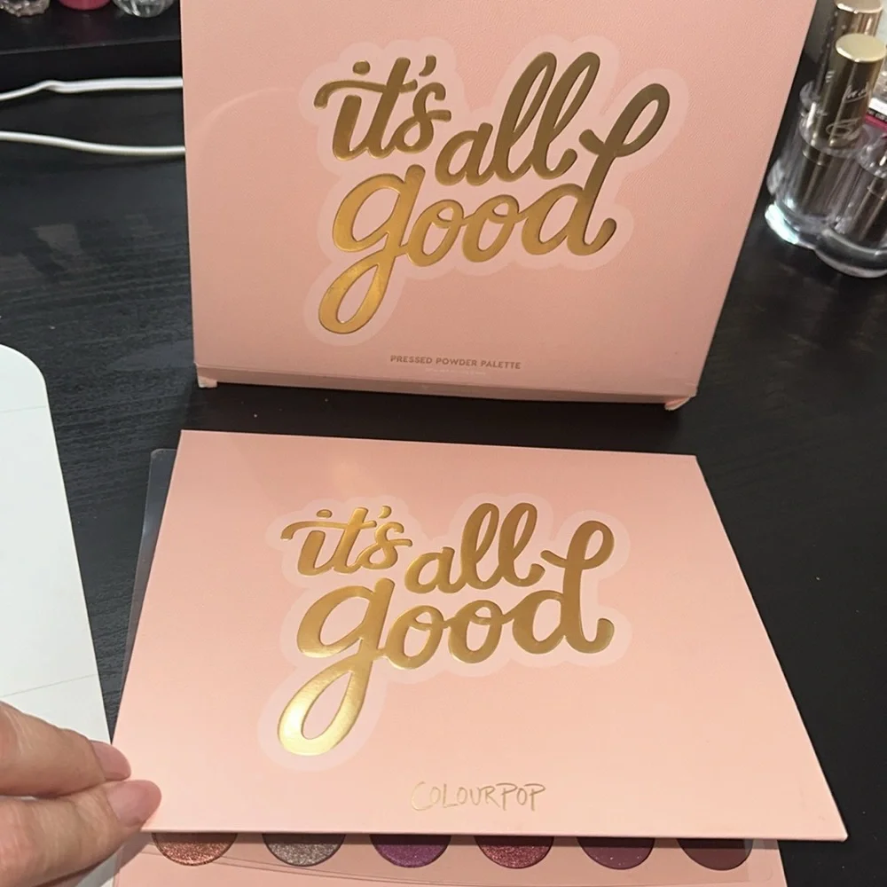 Colourpop makeup palette (ITS ALL GOOD)
